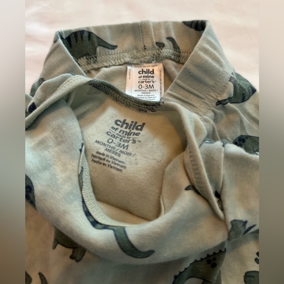 Matching dino set onesie and pants - Picture 9 of 9